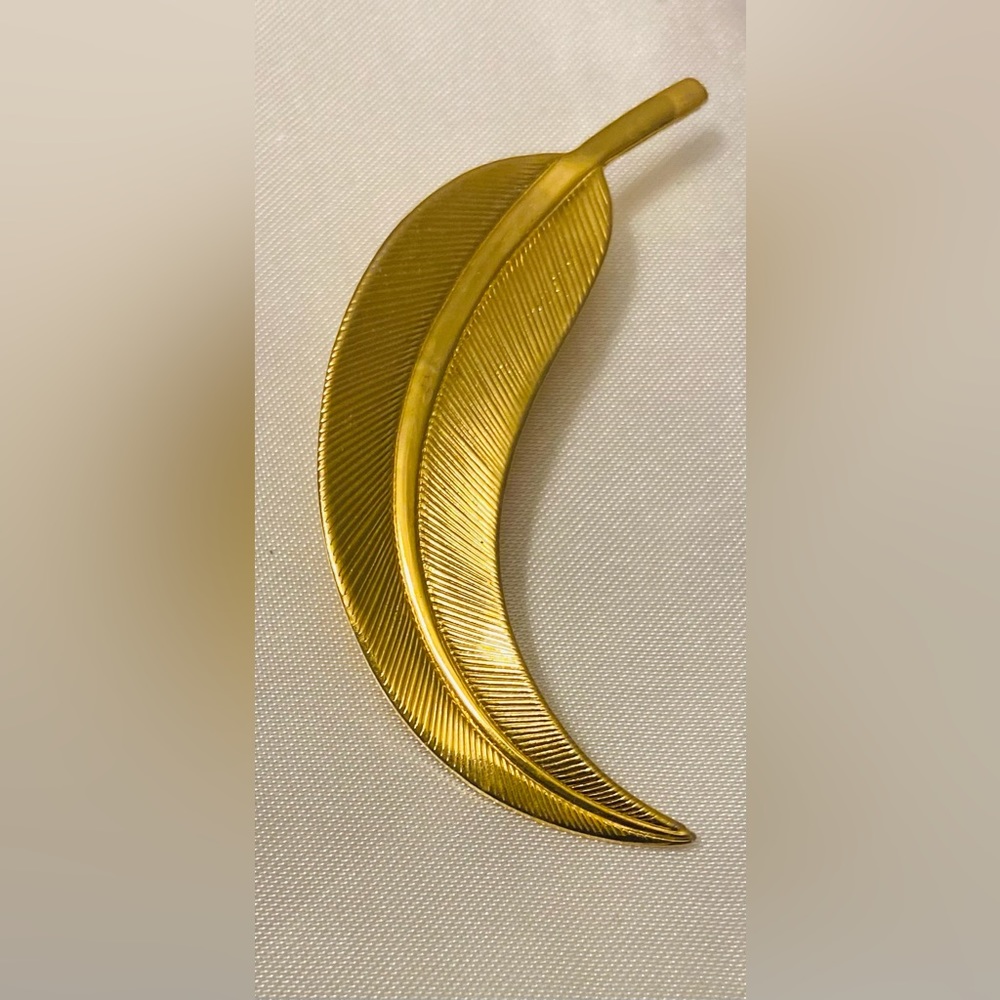 Gold plated leaf brooch